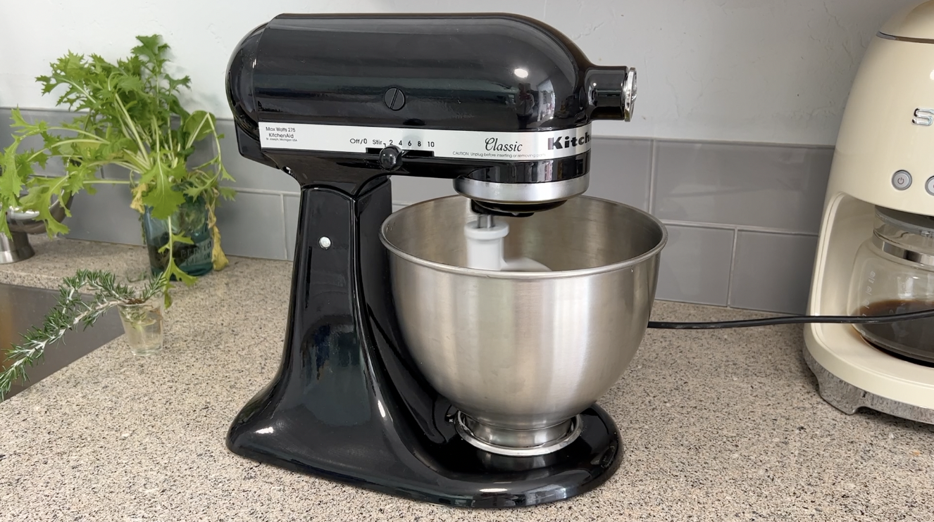 Kitchenaid Professional Vs Heavy Duty: Which One Is Right For You In 2023?