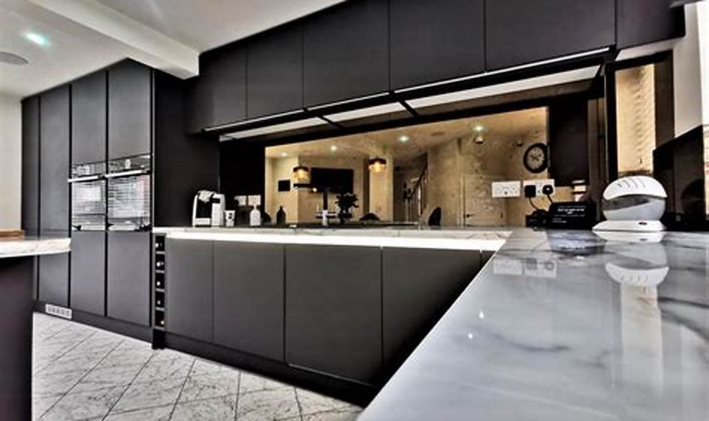 mirror backsplash kitchen