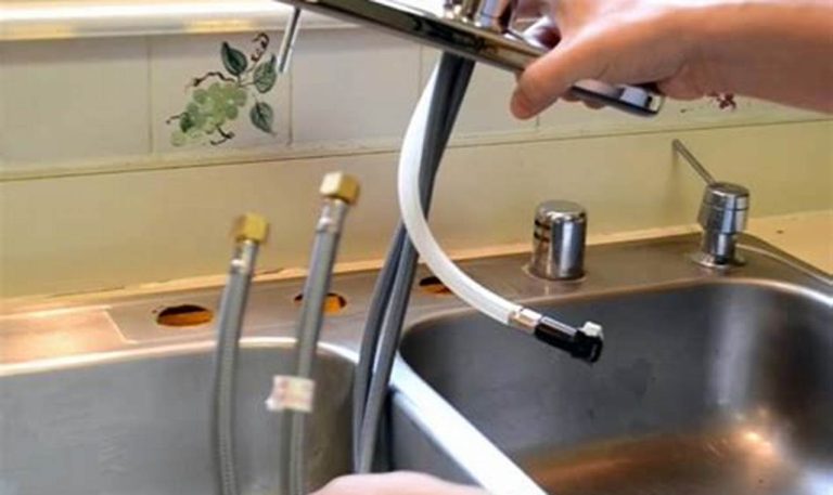 how do i fix a leaking kitchen faucet